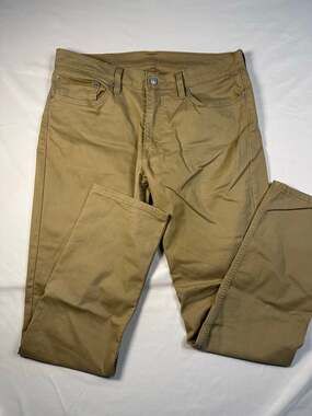 Levi’s 511 Khaki Jeans